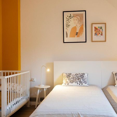 Big Flat With Fresh Renovation, Free Parking, Sonyps, Netflix Apartamento Duisburgo Exterior foto
