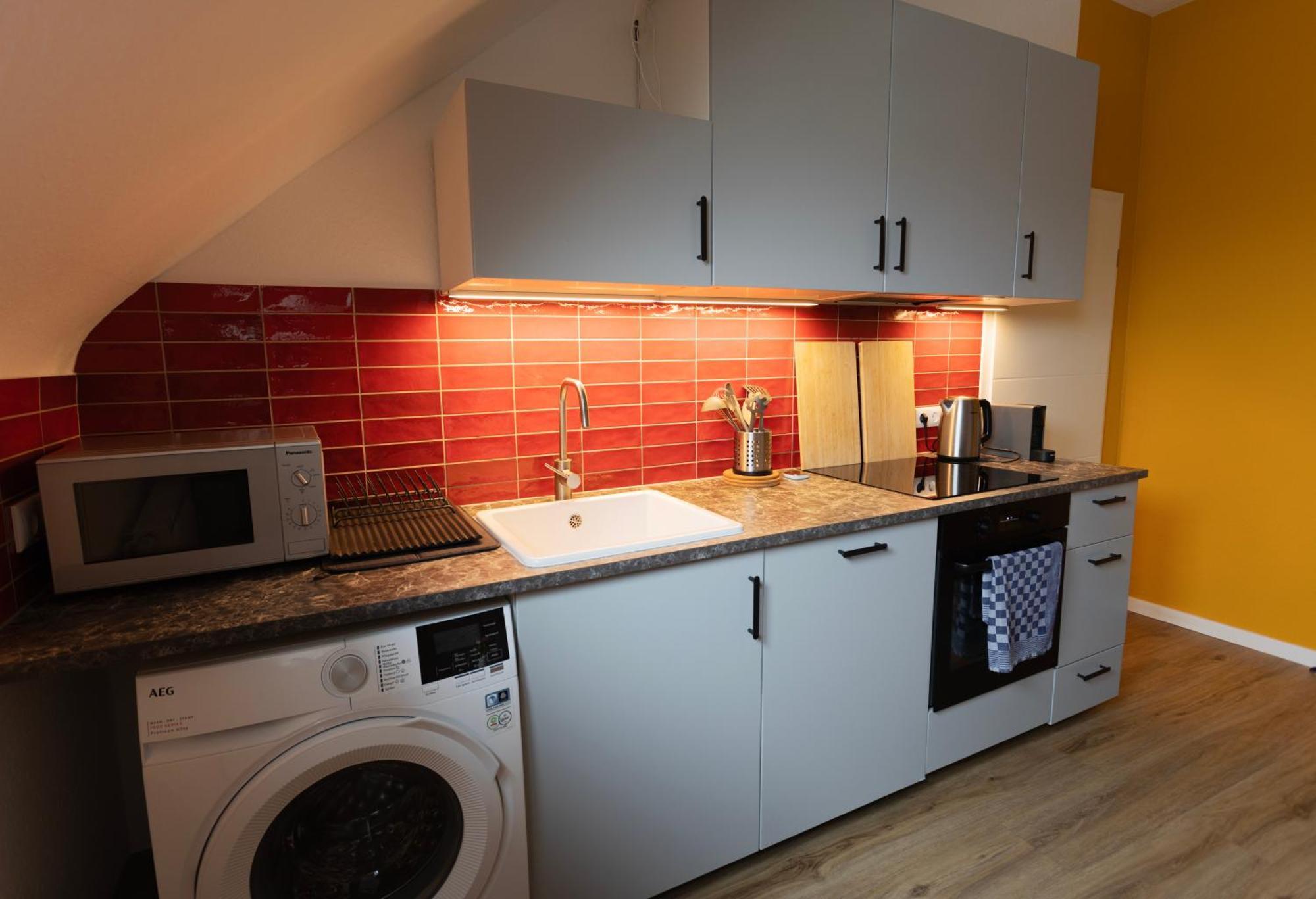 Big Flat With Fresh Renovation, Free Parking, Sonyps, Netflix Apartamento Duisburgo Exterior foto